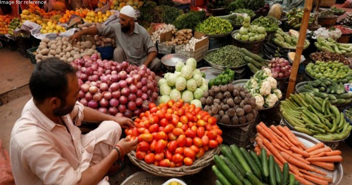 India's retail inflation at 7 pc in August; here's what experts have to say